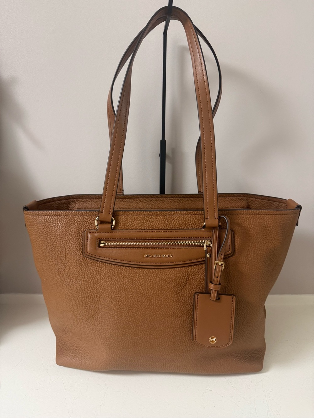 NWOT! Michael Kors Cognac Leather Tote with Gold Hardware